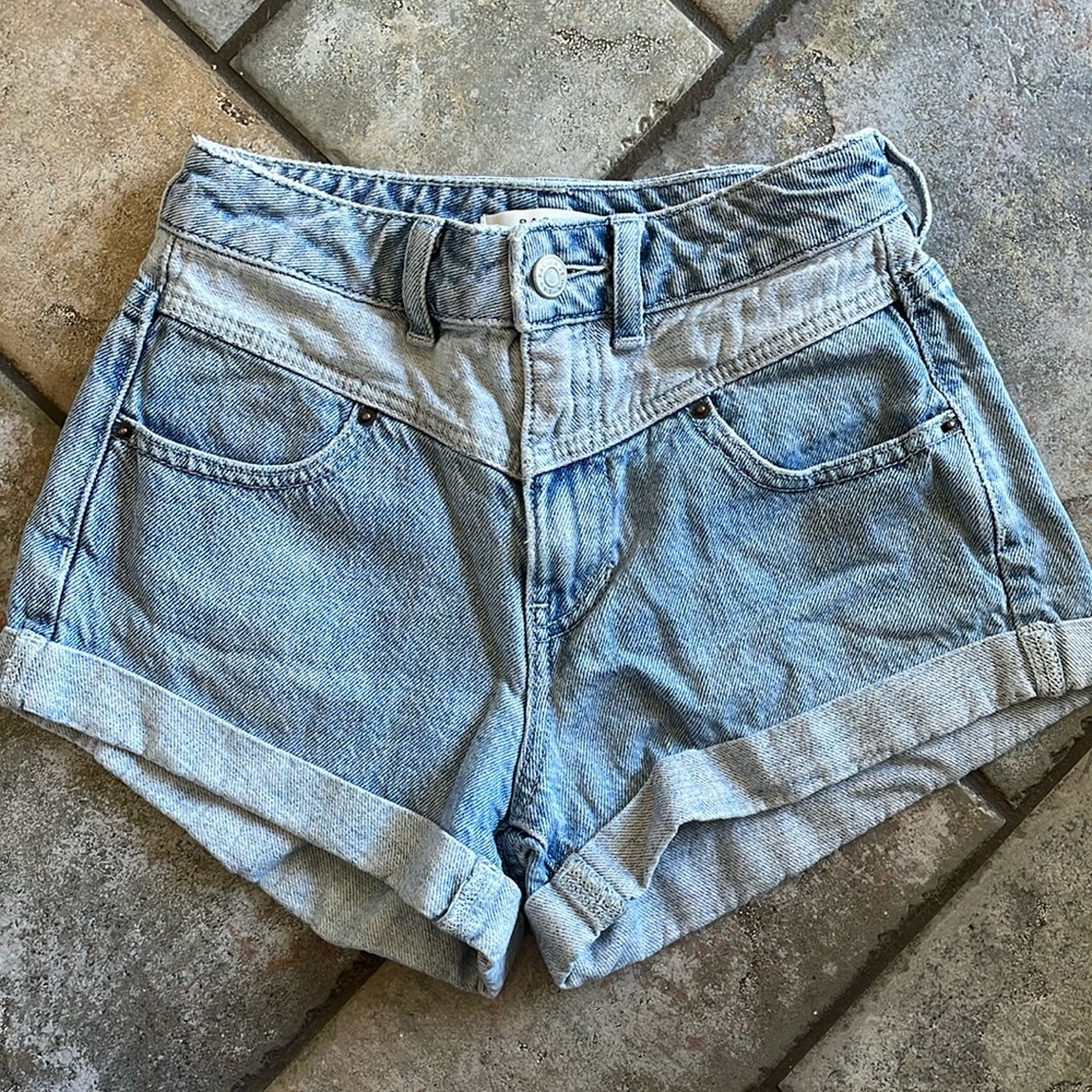 PacSun Mom Shorts 2 Tone Jean 23